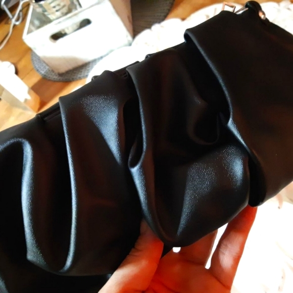 Crinkled Shoulder/Clutch Bag - Black - Picture 4 of 11